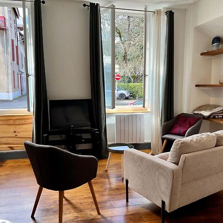 Joli Appartement En Centre Ville 巴涅尔德比戈尔 外观 照片